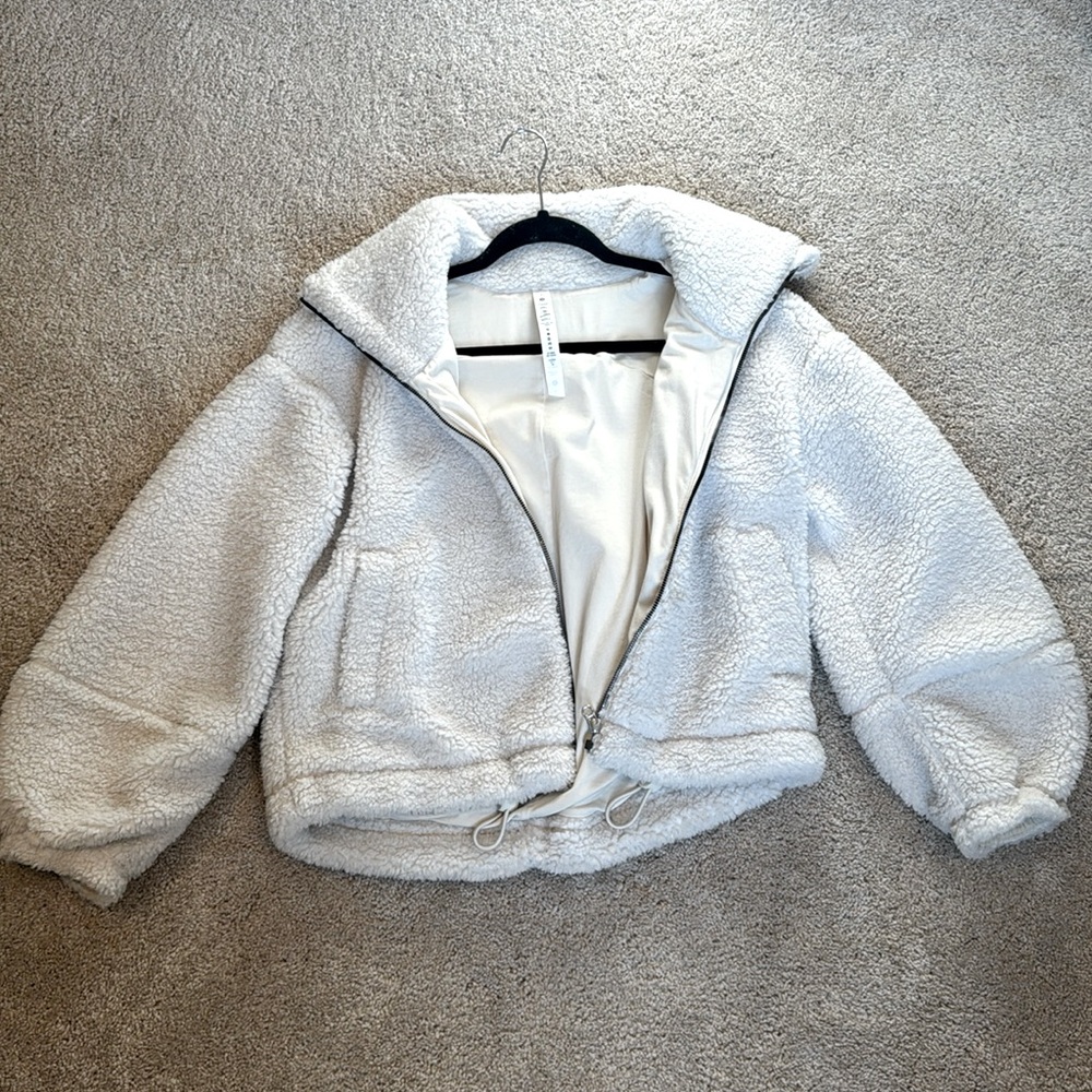 Lululemon puffy sweater jacket